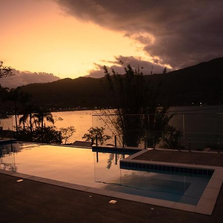 Paraiso Da Enseada De Brito Palhoca Exterior photo